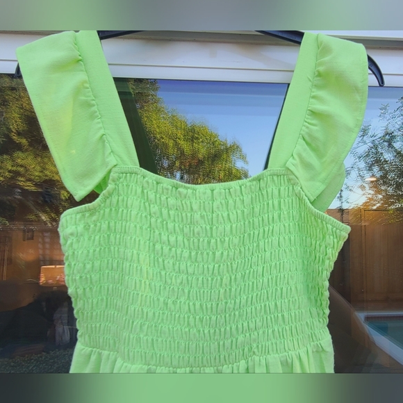 NWT - Lily Rose Crochet Trim Lime Green Maxi Dress - Size Small - Picture 5 of 17